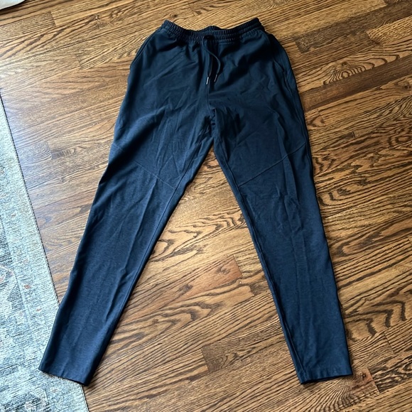 Outdoor voices jogger pants, barely worn - Picture 1 of 3